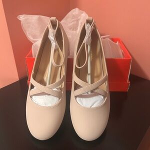 NWT!  Women’s flats